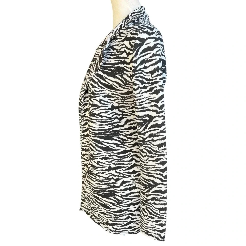 PrettyLittleThing Zebra Print Jacket - Picture 2 of 6